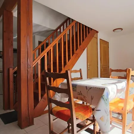 Holiday home Domaine Les 3 Iles Romegoux