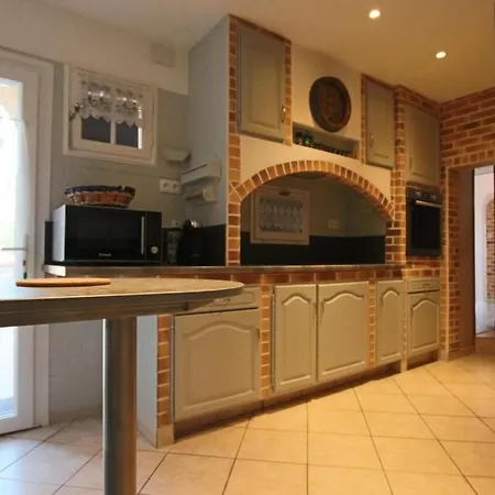 Domaine Les 3 Iles Holiday home Romegoux
