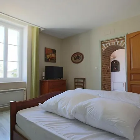 Domaine Les 3 Iles Holiday home Romegoux